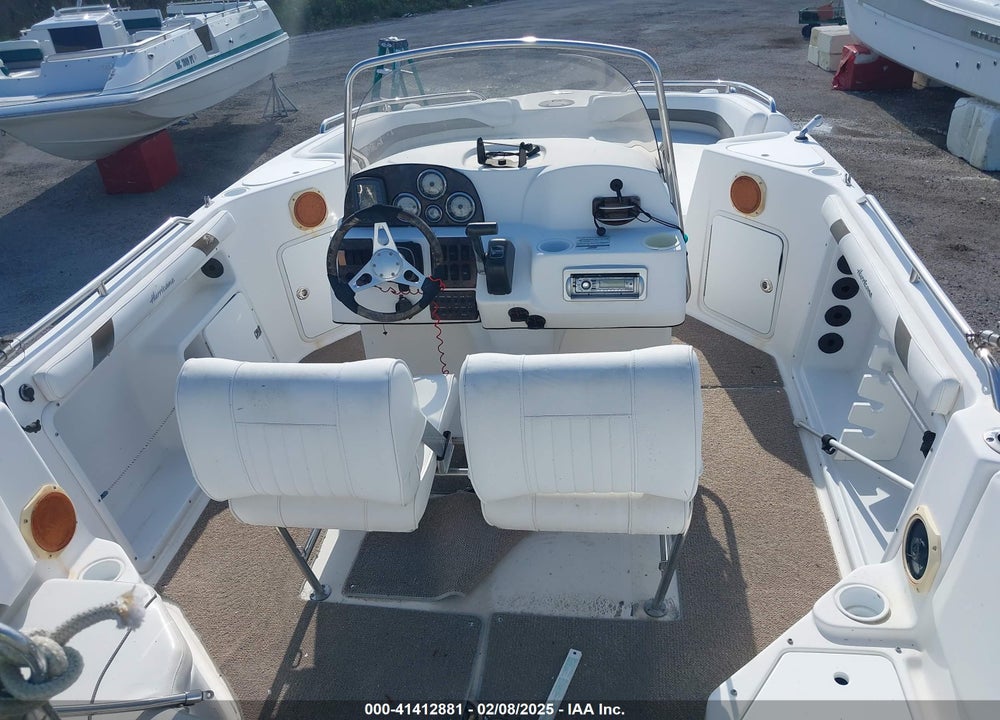 2011 HURRICANE OTHER VIN: GDYR4088D111