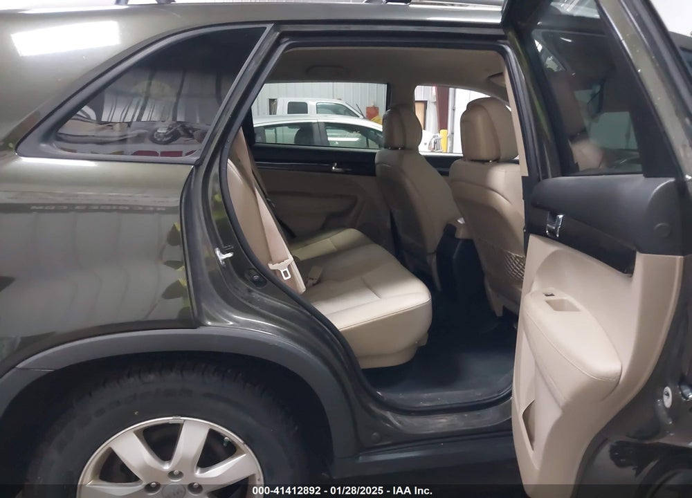 2012 KIA SORENTO LX VIN: 5XYKTDA63CG219608