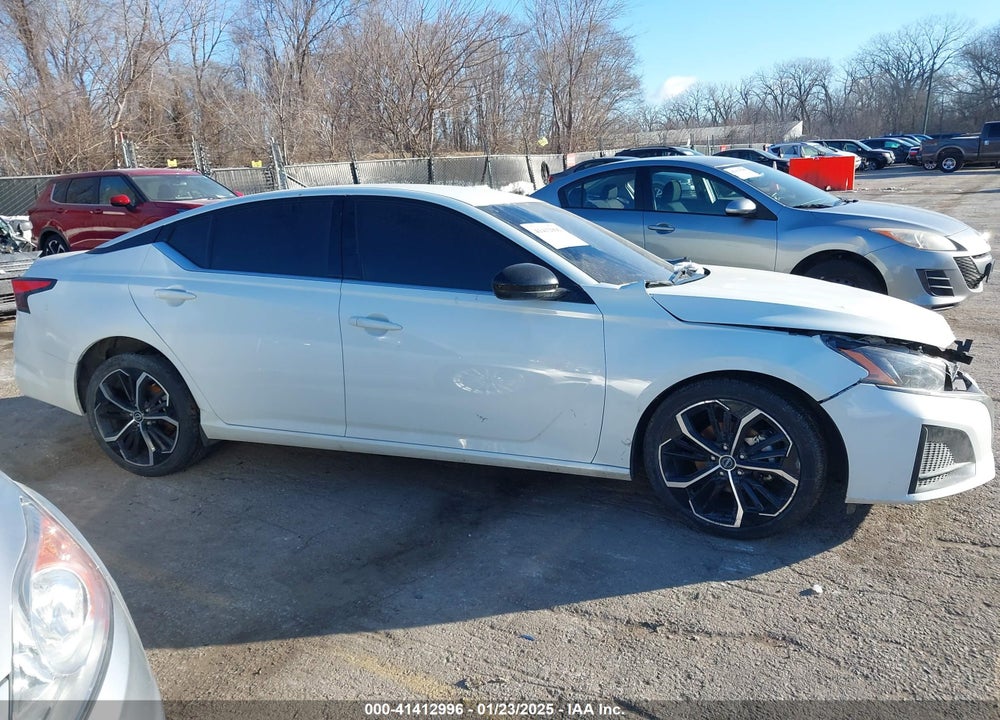 2023 NISSAN ALTIMA SR FWD VIN: 1N4BL4CV2PN366706