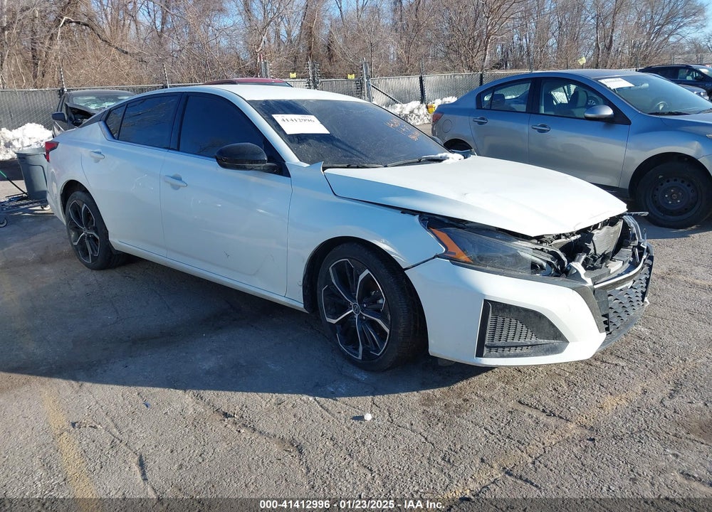 2023 NISSAN ALTIMA SR FWD VIN: 1N4BL4CV2PN366706