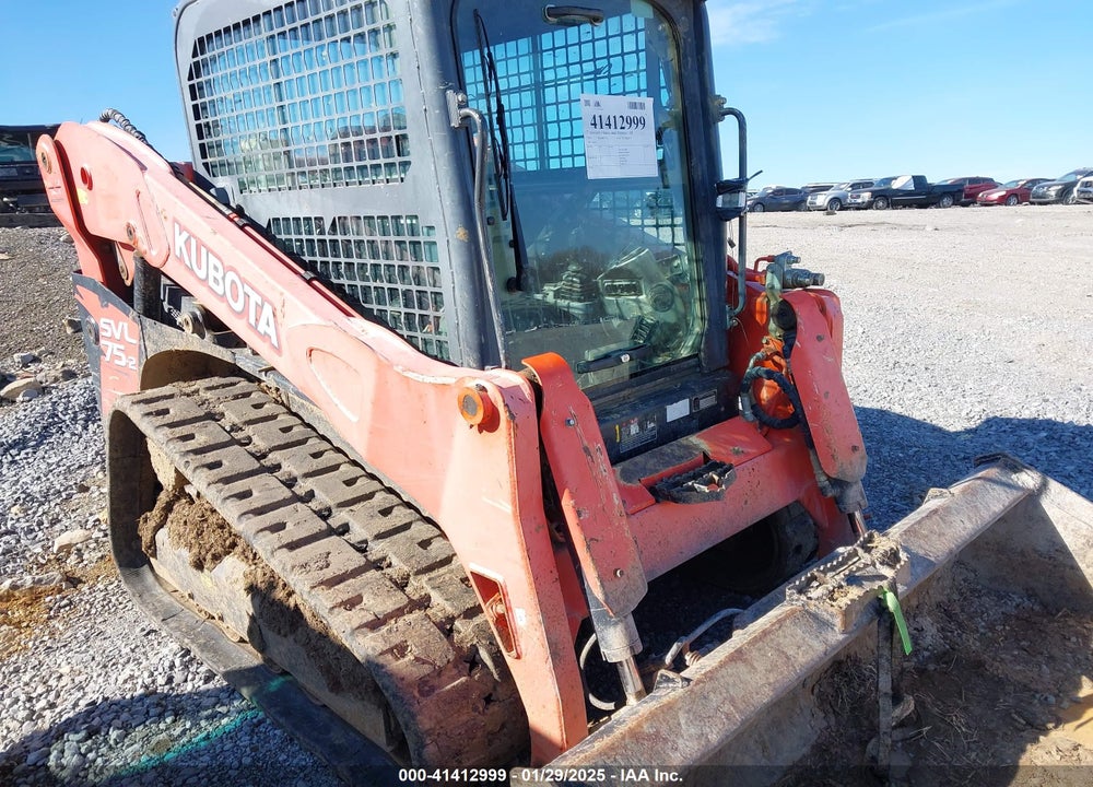 2015 KUBOTA SVL-75  SKID STEER VIN: JKUC0752P01S26591
