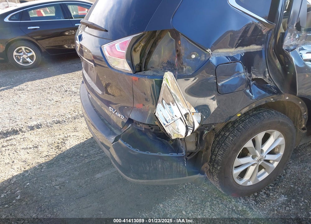 2015 NISSAN ROGUE SV VIN: 5N1AT2MV7FC824495