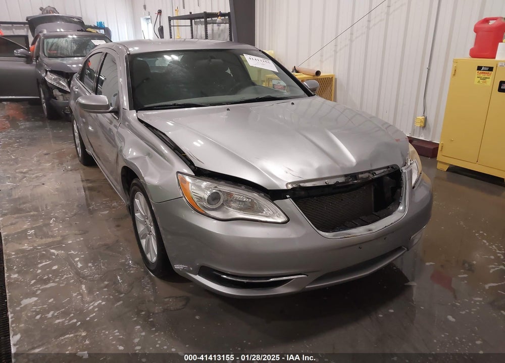 2013 CHRYSLER 200 TOURING VIN: 1C3CCBBB0DN587988