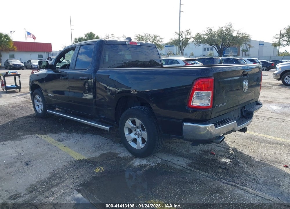 2022 RAM 1500 BIG HORN 4X2 6'4 BOX VIN: 1C6RREBT3NN290964