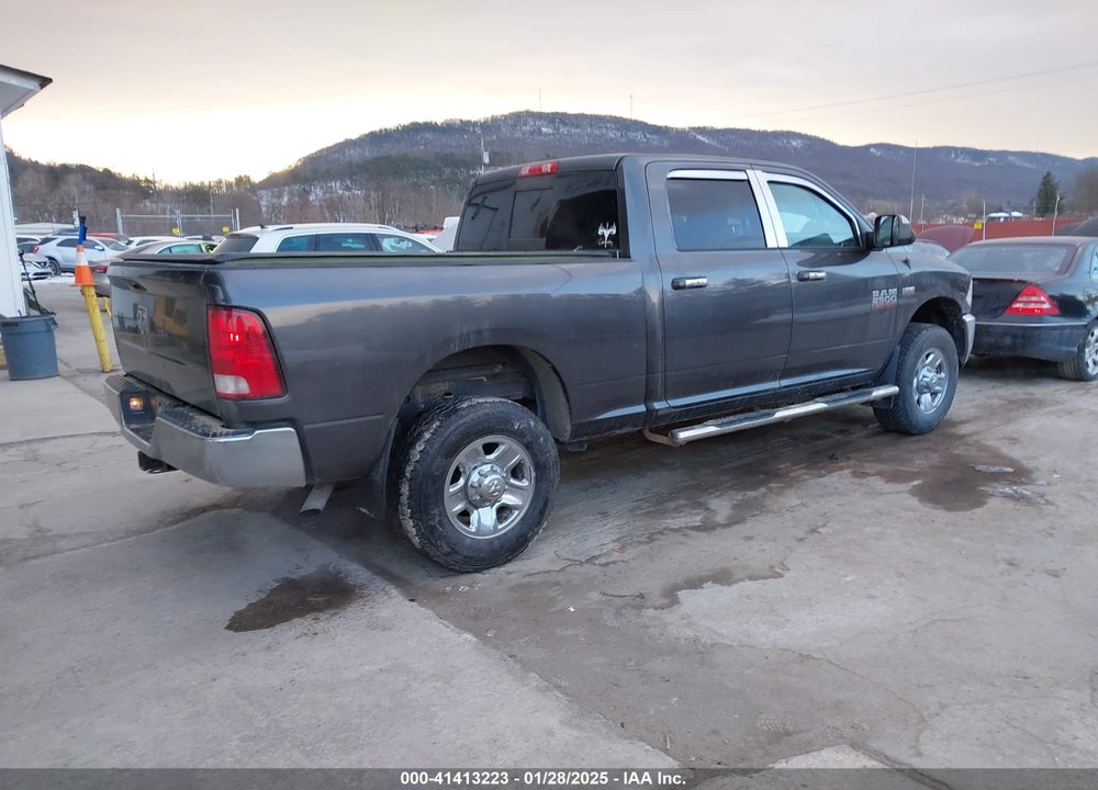 2015 RAM 2500 SLT VIN: 3C6TR5DTXFG638658
