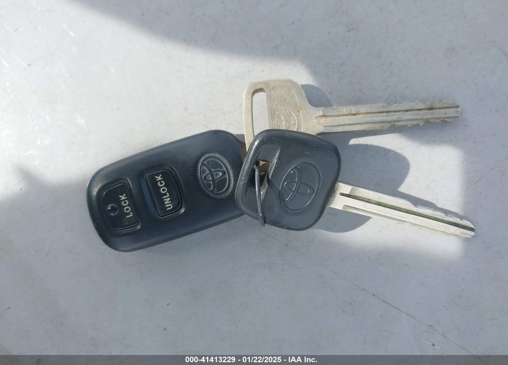 2004 TOYOTA COROLLA S VIN: 1NXBR32EX4Z289729