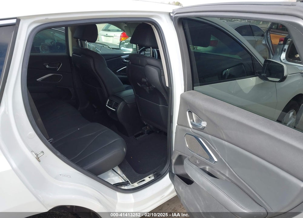 2020 ACURA RDX STANDARD VIN: 5J8TC1H35LL020578