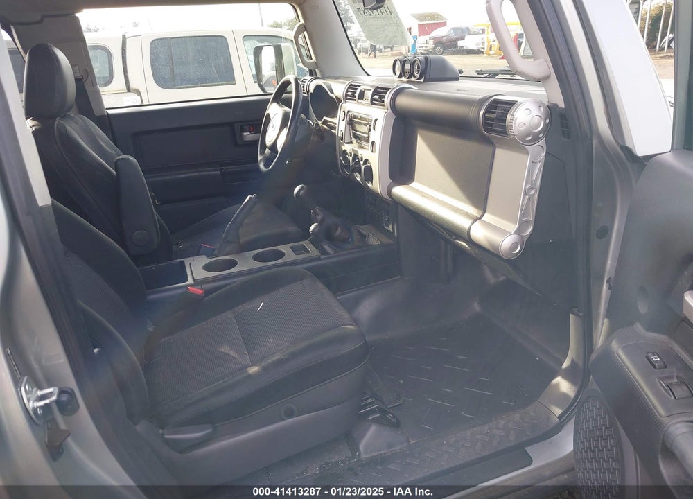 2010 TOYOTA FJ CRUISER VIN: JTEBU4BF6AK096501