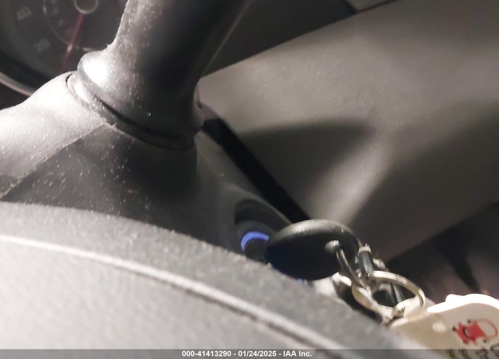 2014 HYUNDAI ELANTRA VIN: KMHDH4AEXEU139124