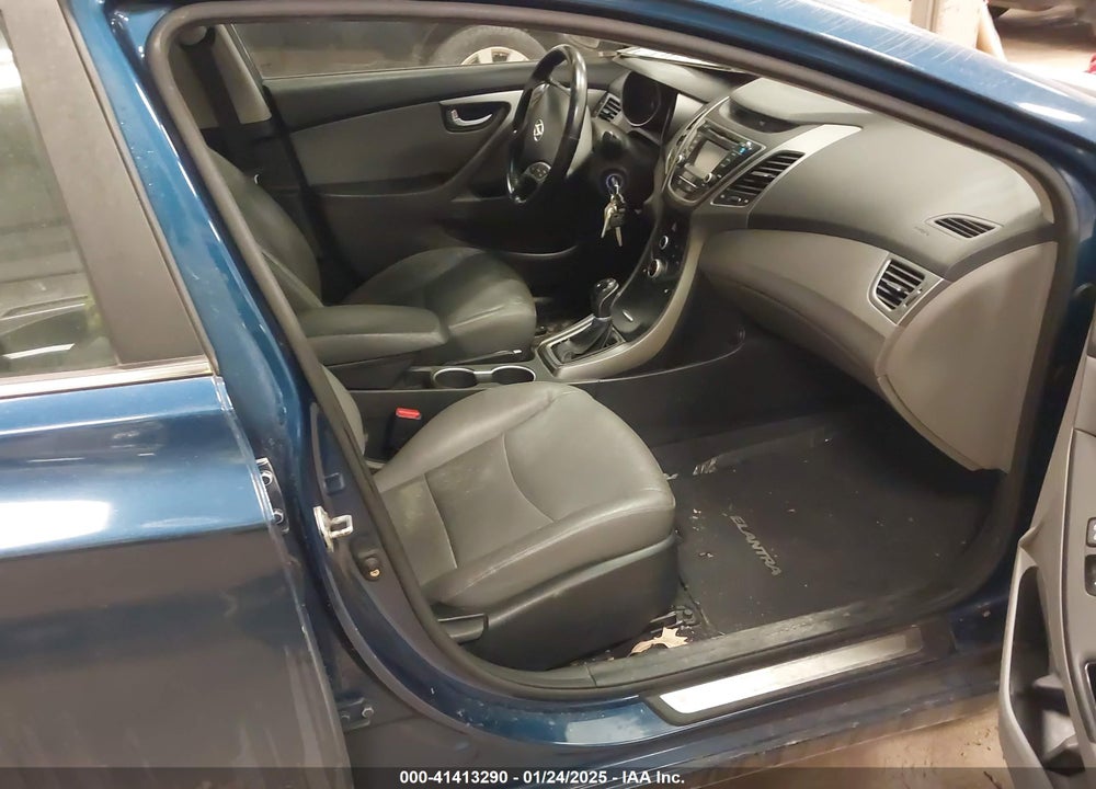 2014 HYUNDAI ELANTRA VIN: KMHDH4AEXEU139124