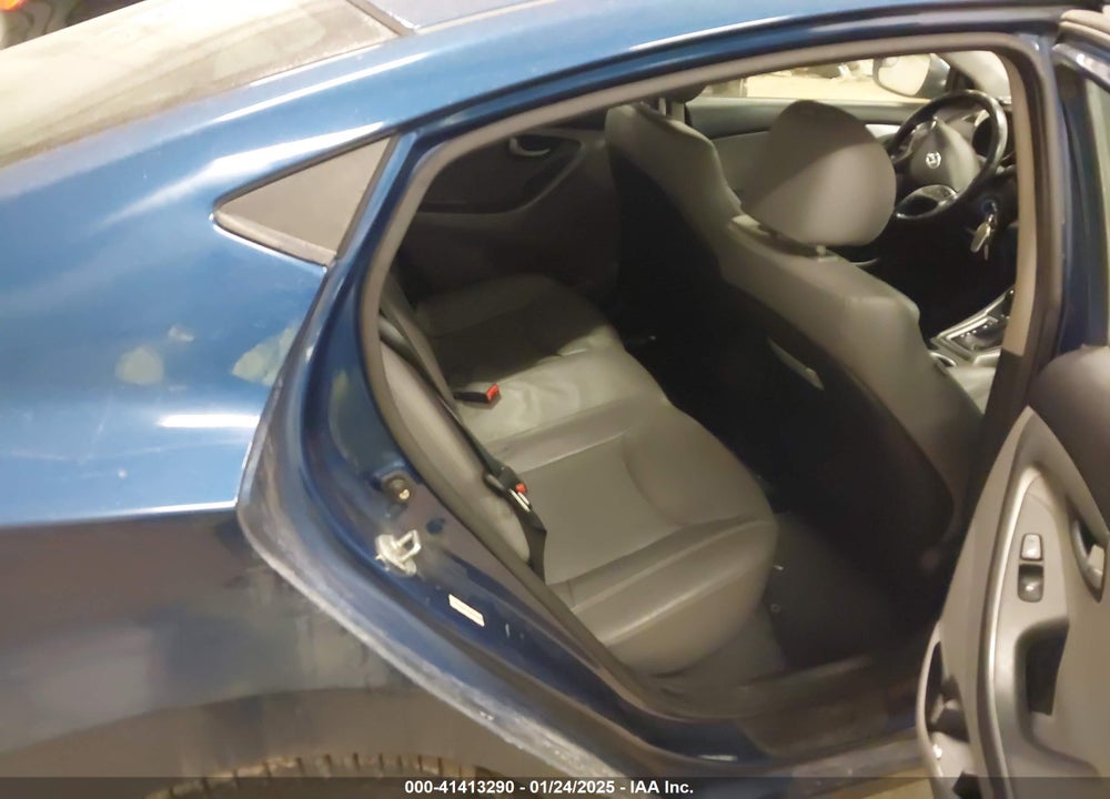 2014 HYUNDAI ELANTRA VIN: KMHDH4AEXEU139124