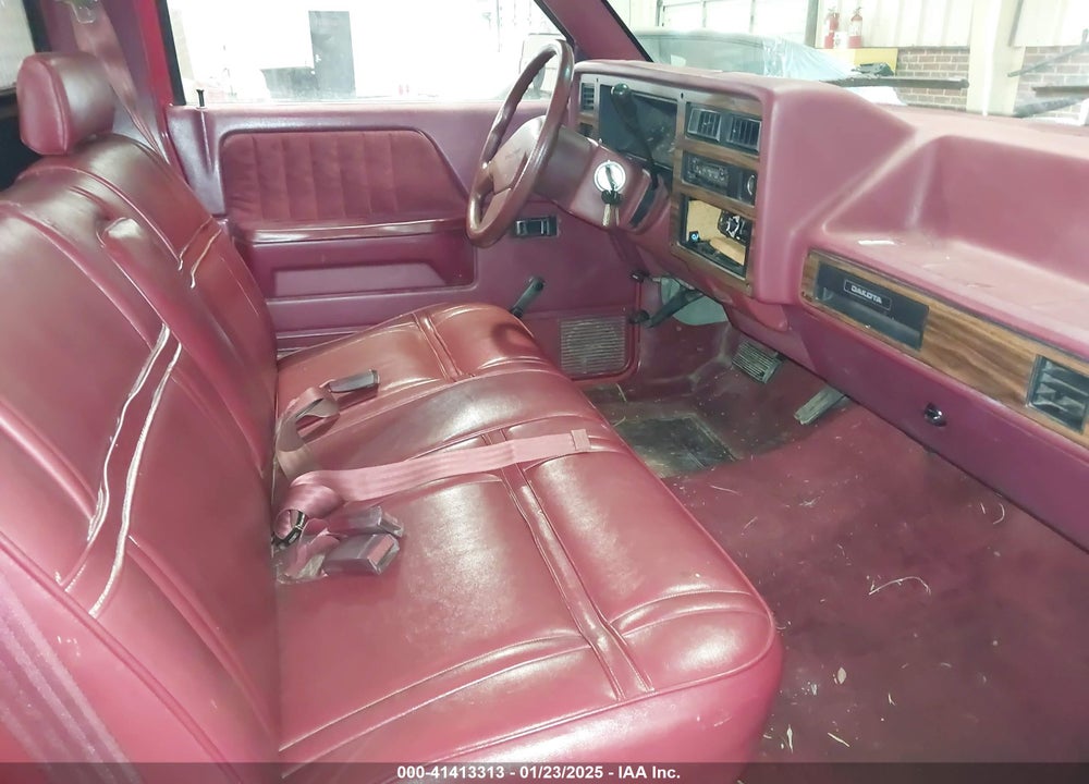 1992 DODGE DAKOTA VIN: 1B7FL26X1NS669231