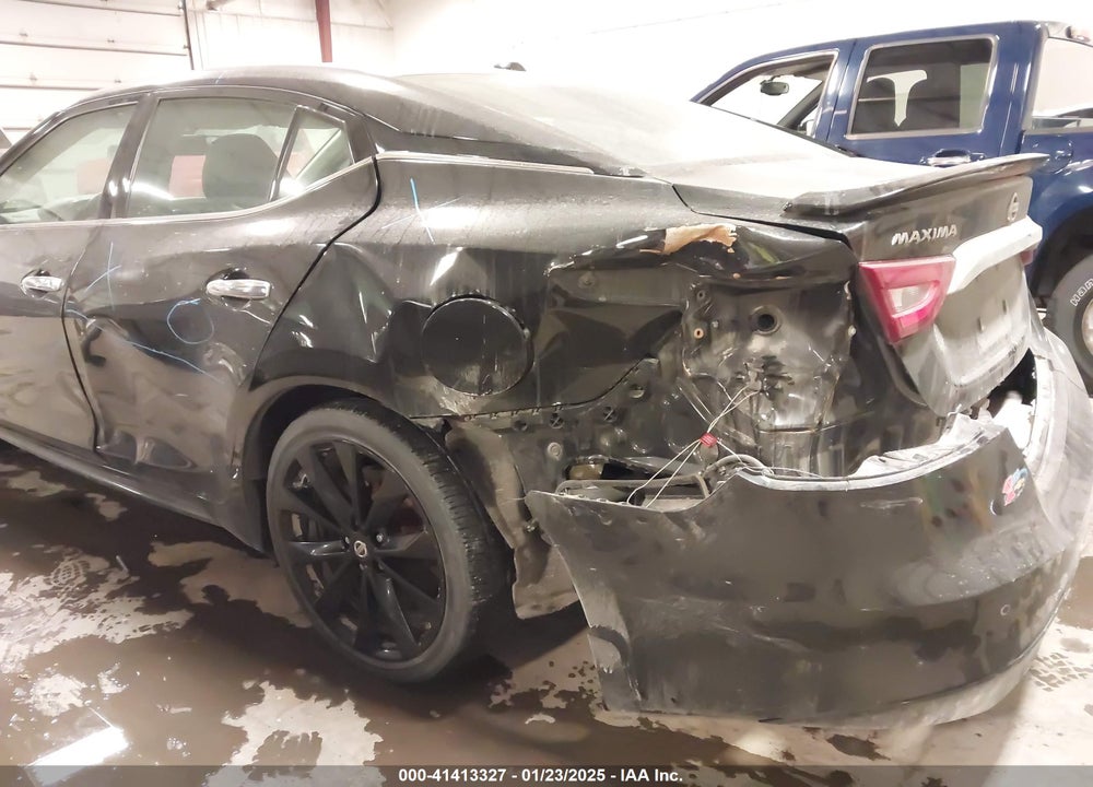 2017 NISSAN MAXIMA VIN: 1N4AA6AP5HC384292
