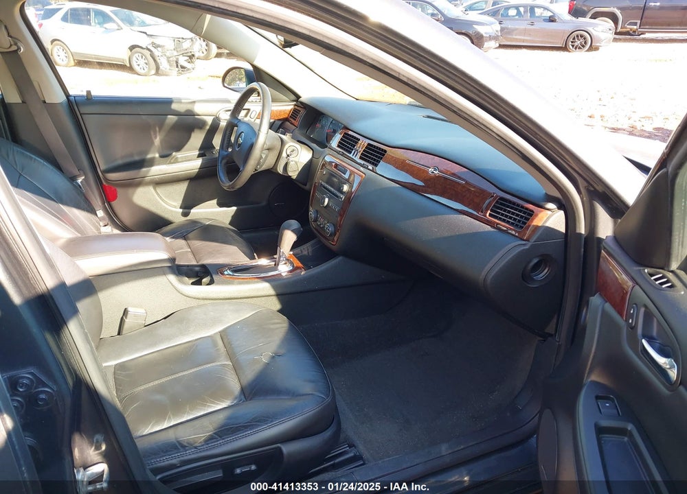 2011 CHEVROLET IMPALA VIN: 2G1WC5EM2B1136642