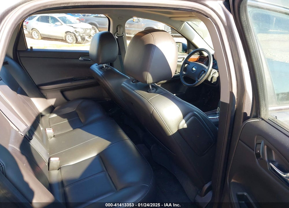 2011 CHEVROLET IMPALA VIN: 2G1WC5EM2B1136642