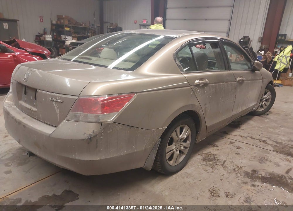 2008 HONDA ACCORD VIN: 1HGCP26418A085100