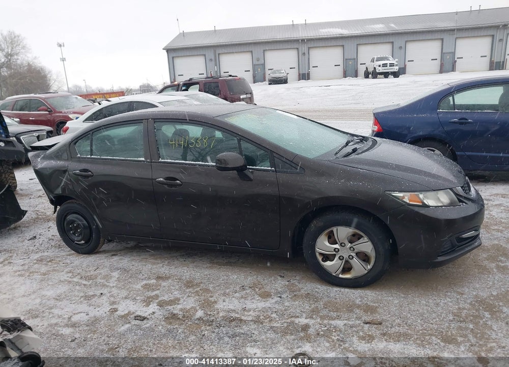 2013 HONDA CIVIC VIN: 2HGFB2F51DH557165