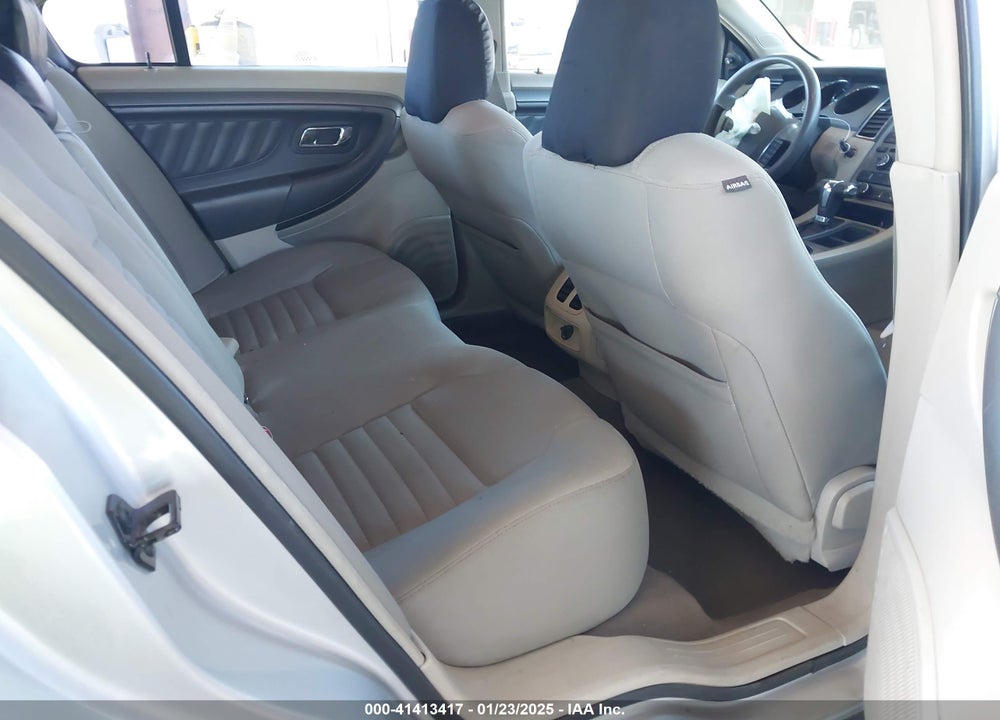 2010 FORD TAURUS SE VIN: 1FAHP2DW0AG165859