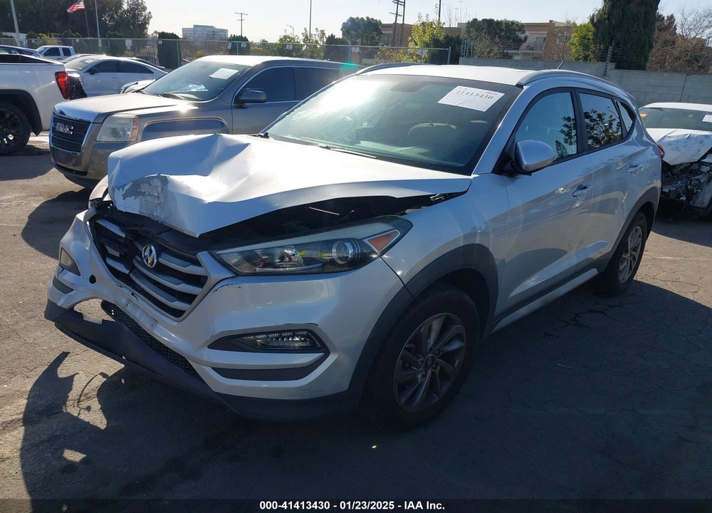 2017 HYUNDAI TUCSON SE VIN: KM8J33A41HU435835