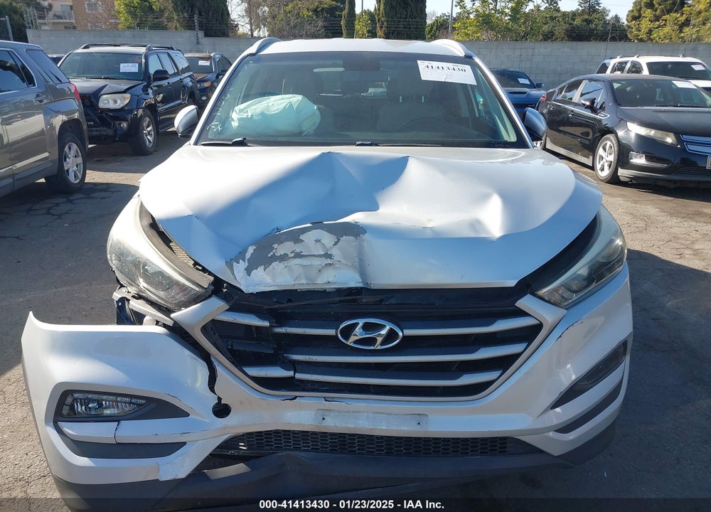 2017 HYUNDAI TUCSON SE VIN: KM8J33A41HU435835