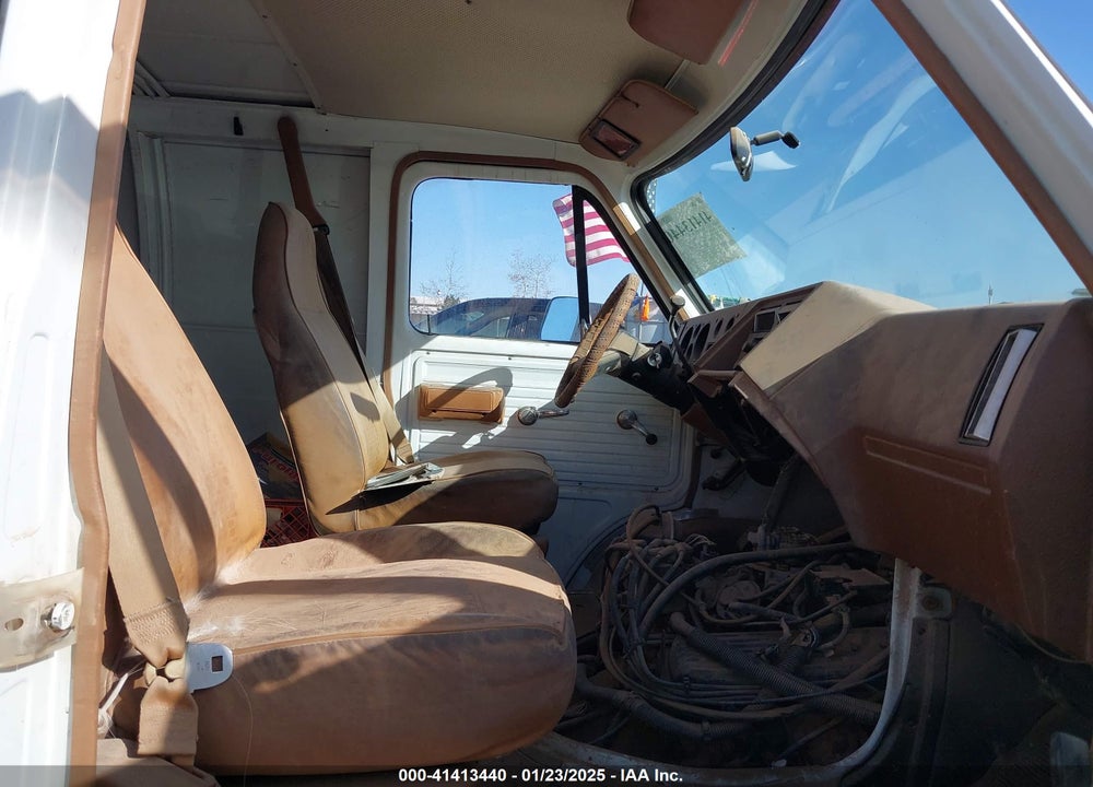 1989 CHEVROLET G20 VIN: 1GCEG25H8K7165980