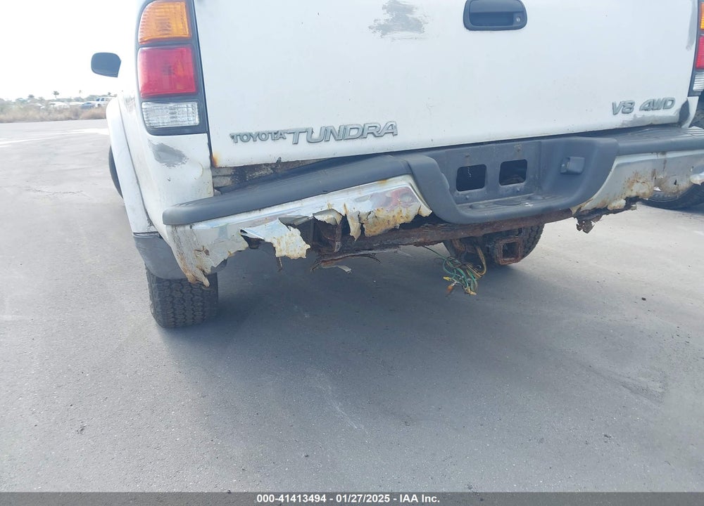 2000 TOYOTA TUNDRA LTD V8 VIN: 5TBBT4816YS085075