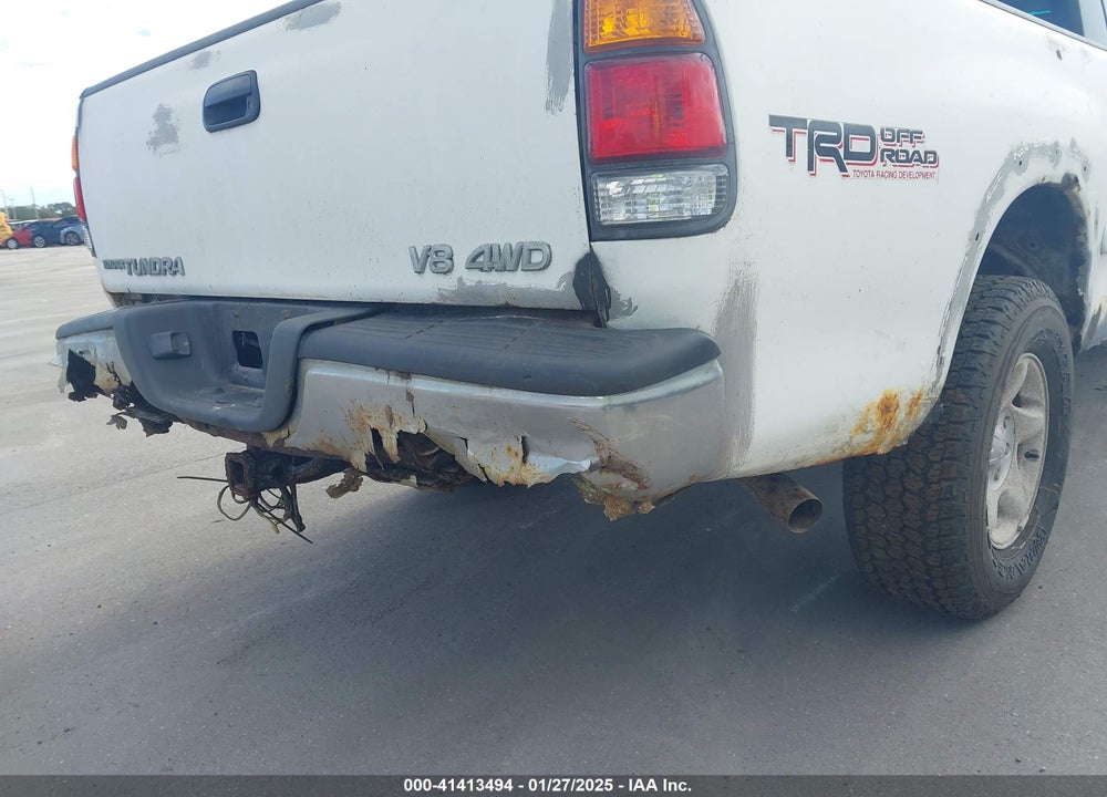 2000 TOYOTA TUNDRA LTD V8 VIN: 5TBBT4816YS085075