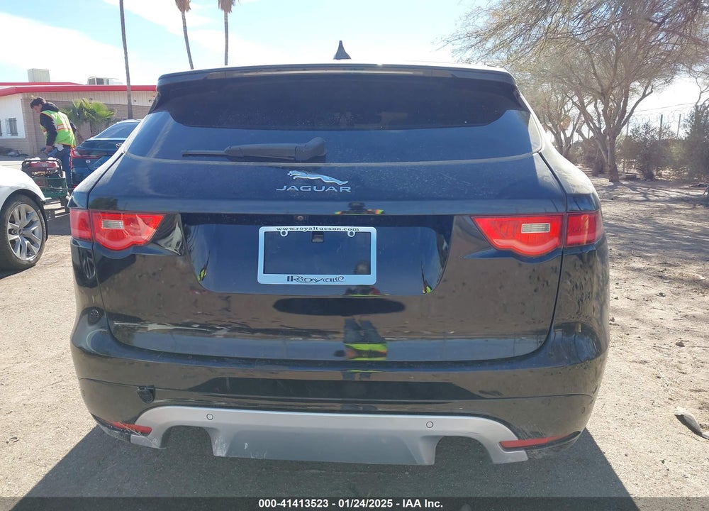 2020 JAGUAR F-PACE VIN: SADCM2FV6LA641169