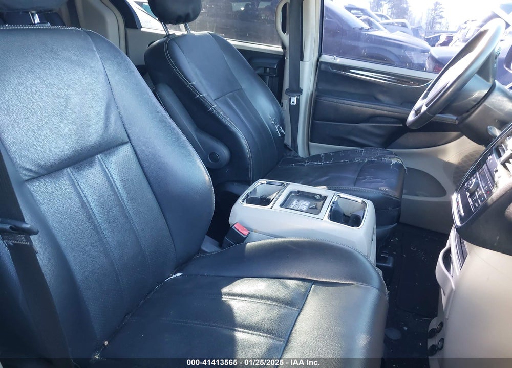 2012 CHRYSLER TOWN & COUNTRY VIN: 2C4RC1BGXCR312920