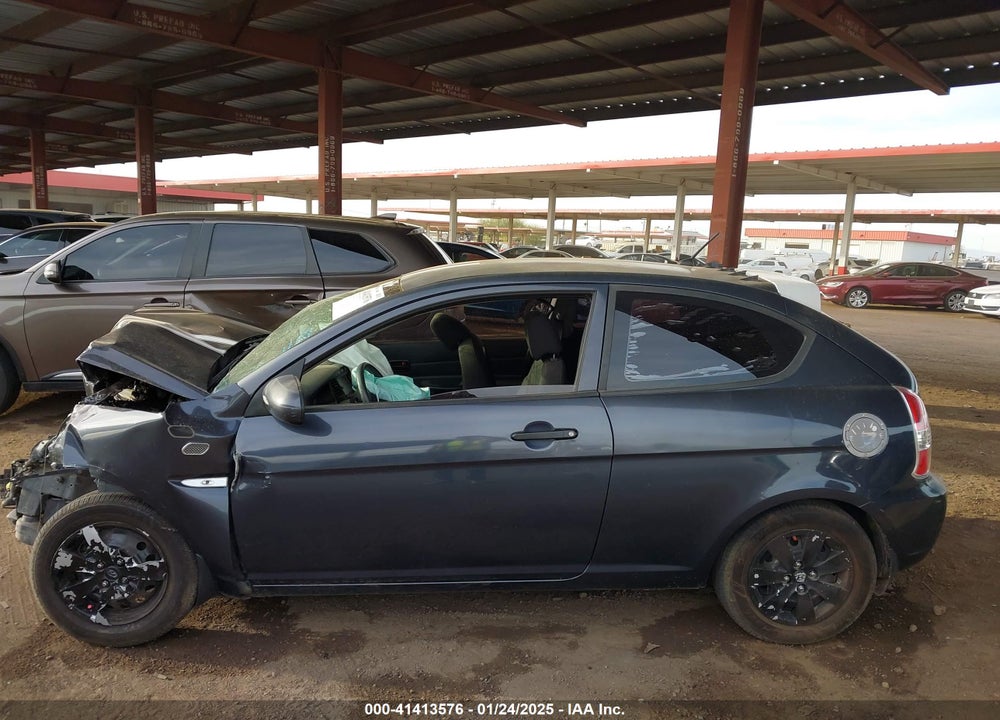 2010 HYUNDAI ACCENT VIN: KMHCM3AC0AU180999