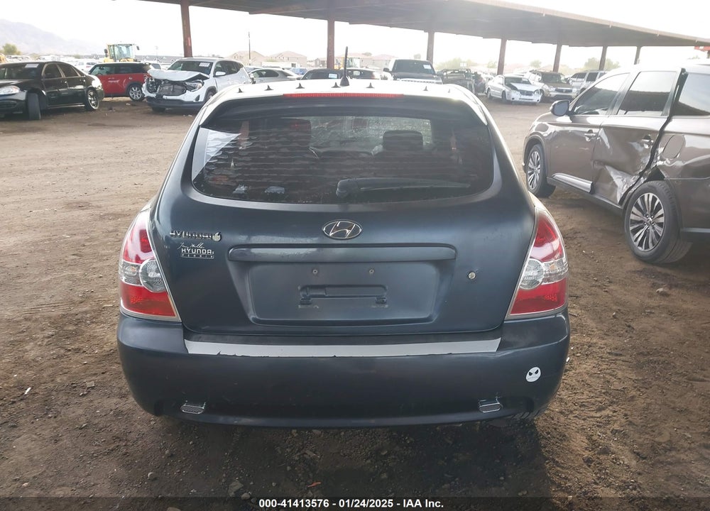 2010 HYUNDAI ACCENT VIN: KMHCM3AC0AU180999