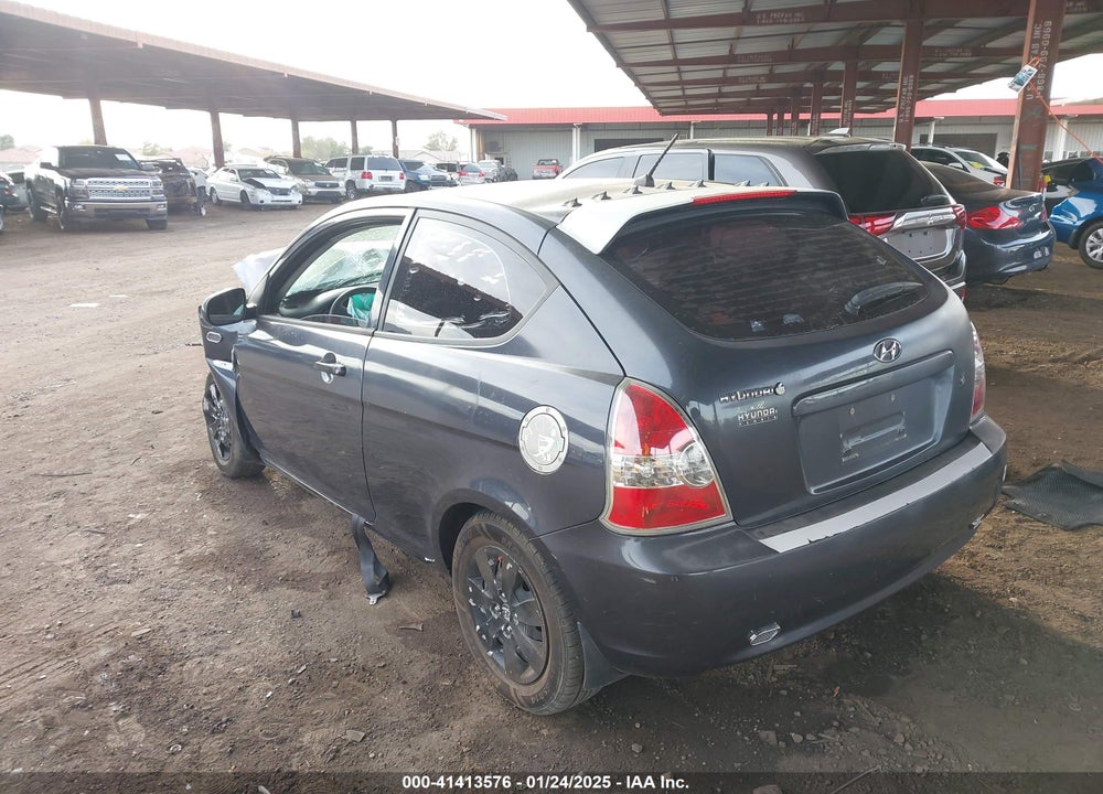 2010 HYUNDAI ACCENT VIN: KMHCM3AC0AU180999