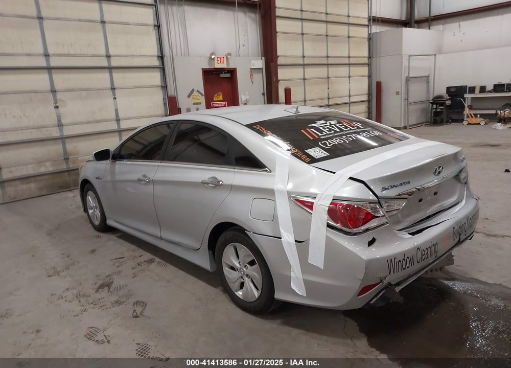 2015 HYUNDAI SONATA HYBRID VIN: KMHEC4A44FA139701