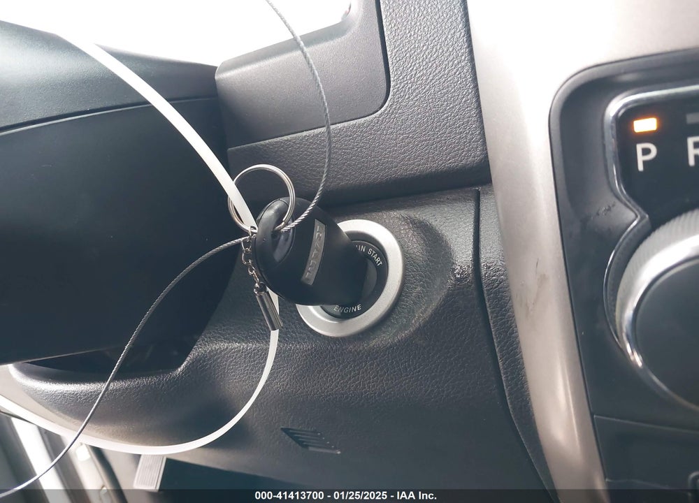 2019 RAM 1500 CLASSIC VIN: 1C6RR7LT1KS715220