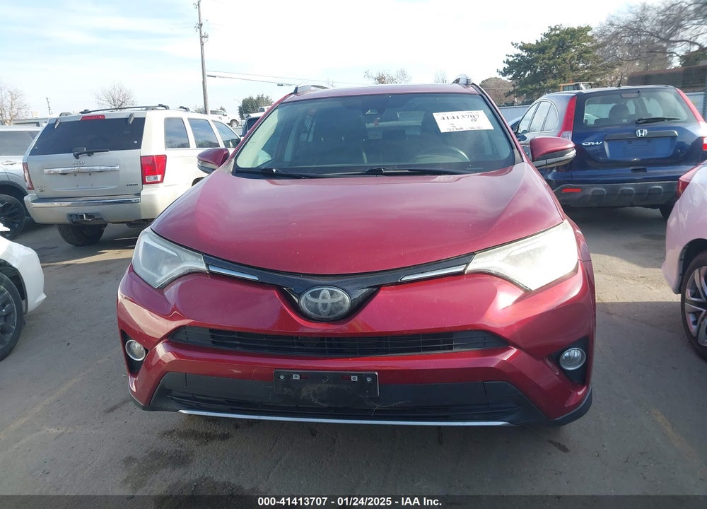 2018 TOYOTA RAV4 ADVENTURE/XLE VIN: 2T3WFREV4JW408547