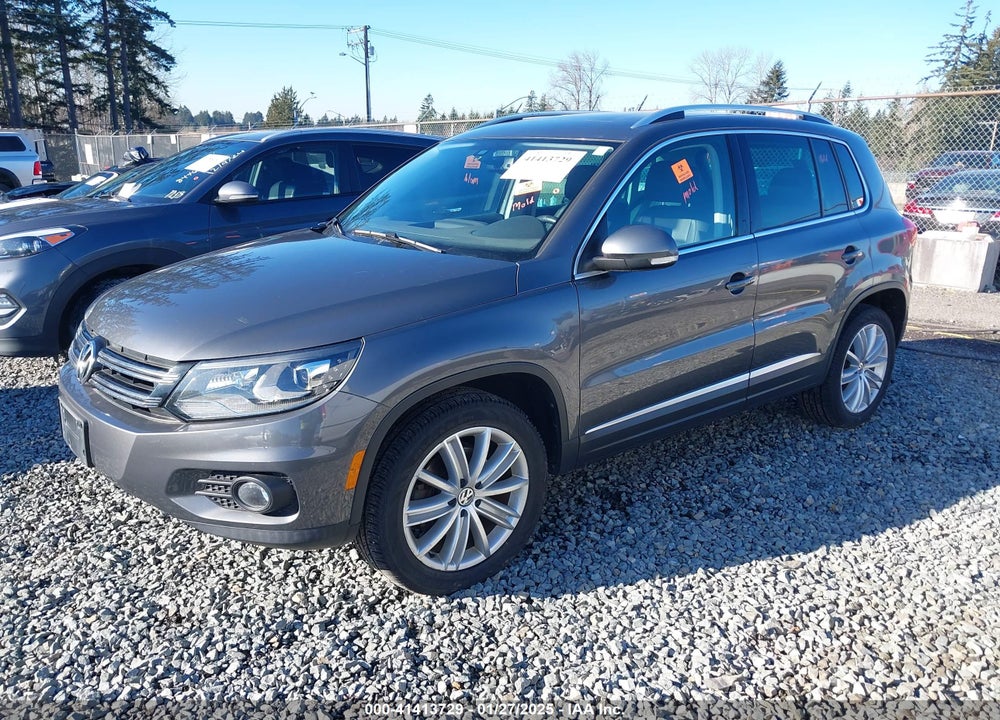2016 VOLKSWAGEN TIGUAN SE VIN: WVGBV7AX7GW556565