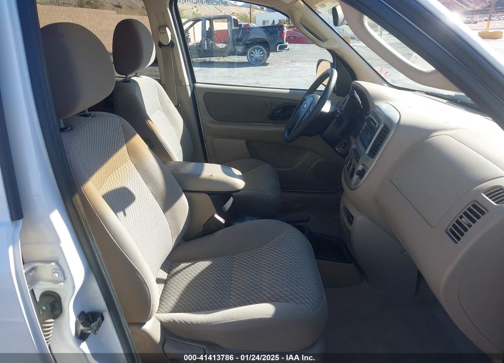 2003 FORD ESCAPE XLT VIN: 1FMYU03103KA33709