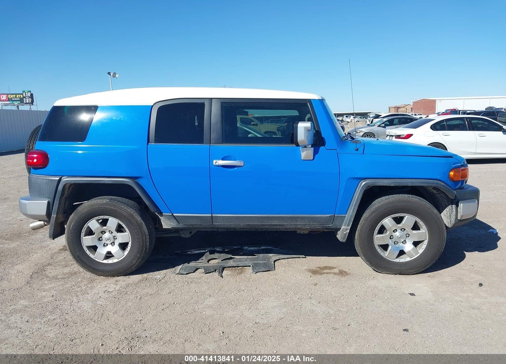 2007 TOYOTA FJ CRUISER VIN: JTEBU11F770094146