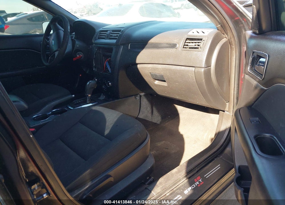 2010 FORD FUSION VIN: 3FAHP0HA1AR122577