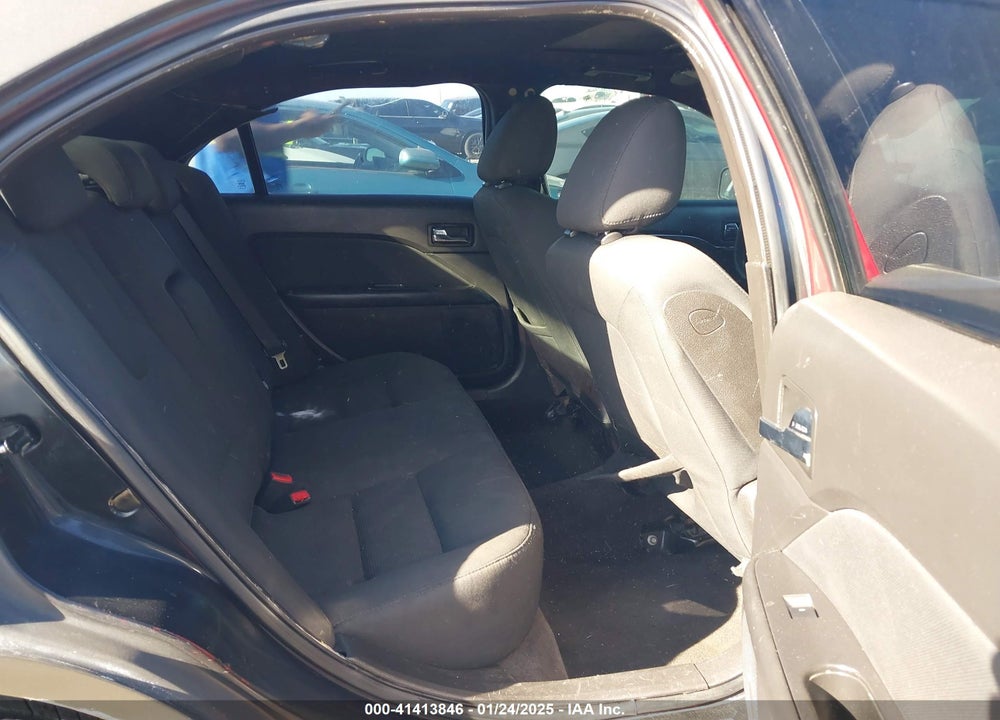 2010 FORD FUSION VIN: 3FAHP0HA1AR122577