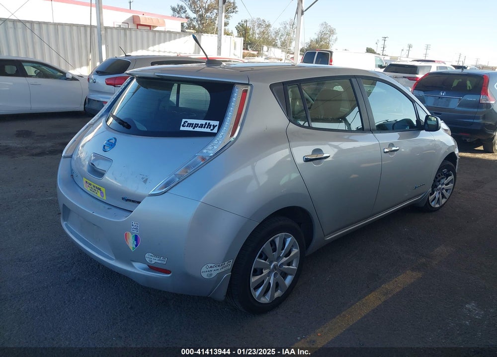 2014 NISSAN LEAF VIN: 1N4AZ0CP2EC332813