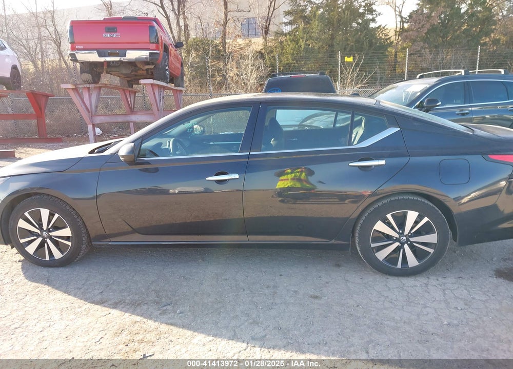 2022 NISSAN ALTIMA SV FWD VIN: 1N4BL4DV5NN394527