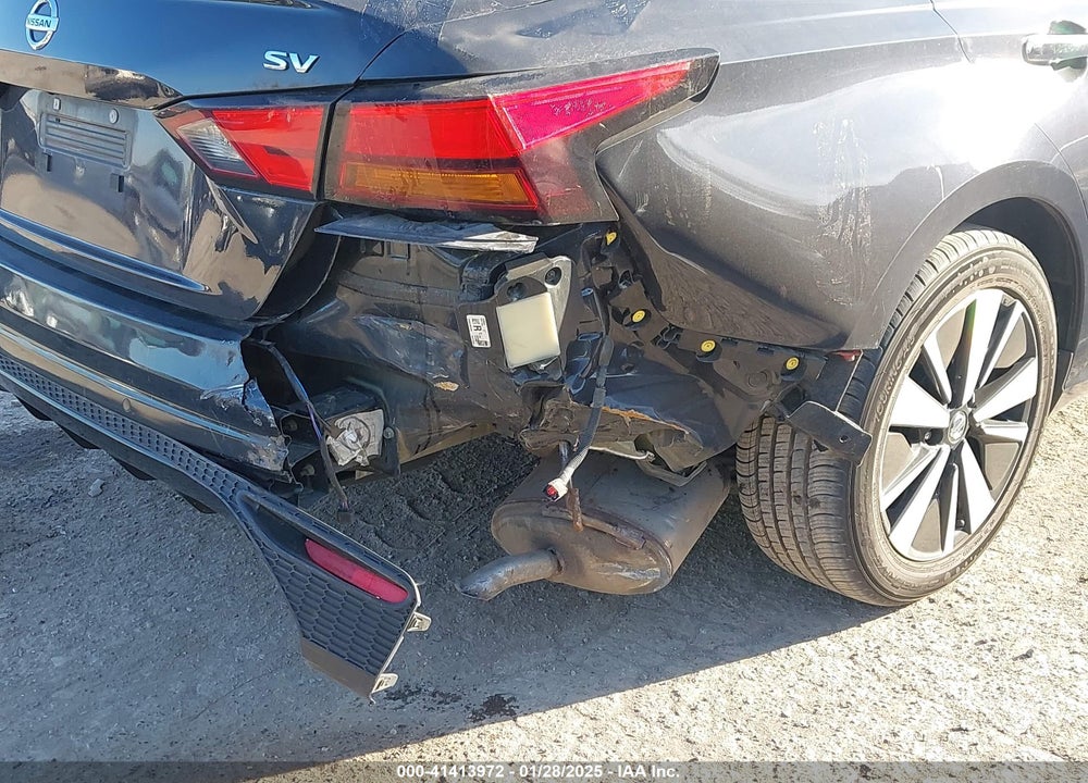 2022 NISSAN ALTIMA SV FWD VIN: 1N4BL4DV5NN394527