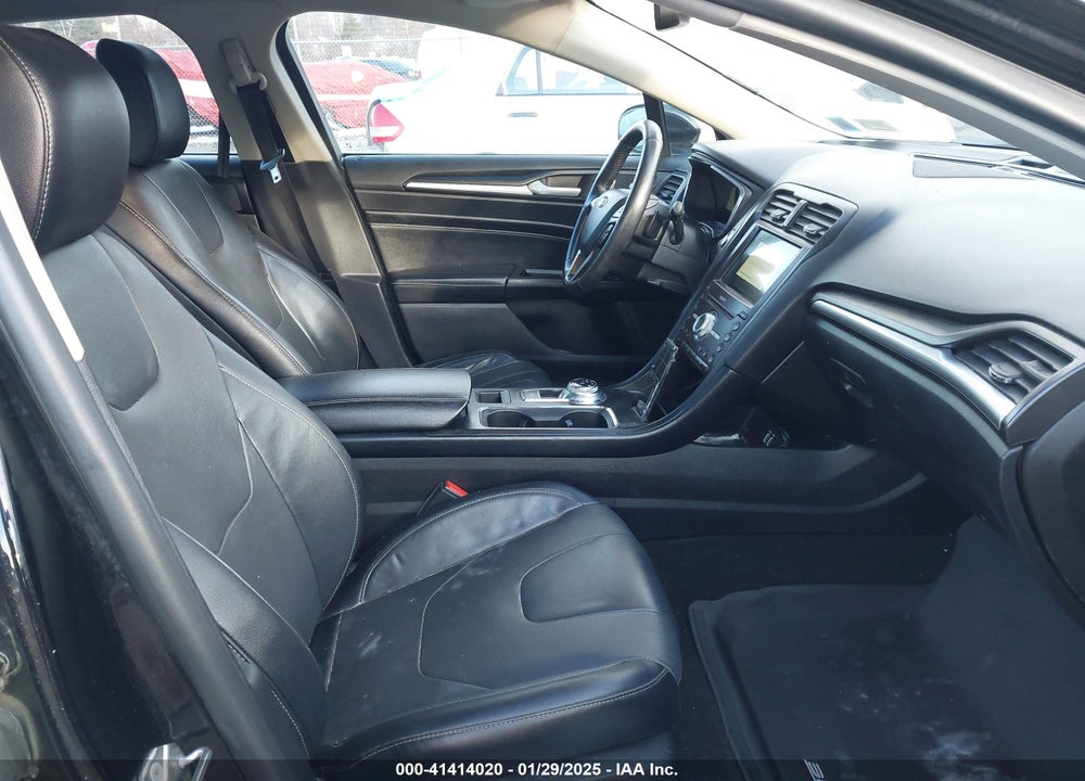 2020 FORD FUSION VIN: 3FA6P0D99LR192074