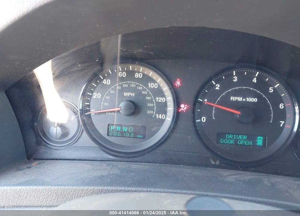 2005 JEEP GRAND CHEROKEE VIN: 1J4GS48K95C726963
