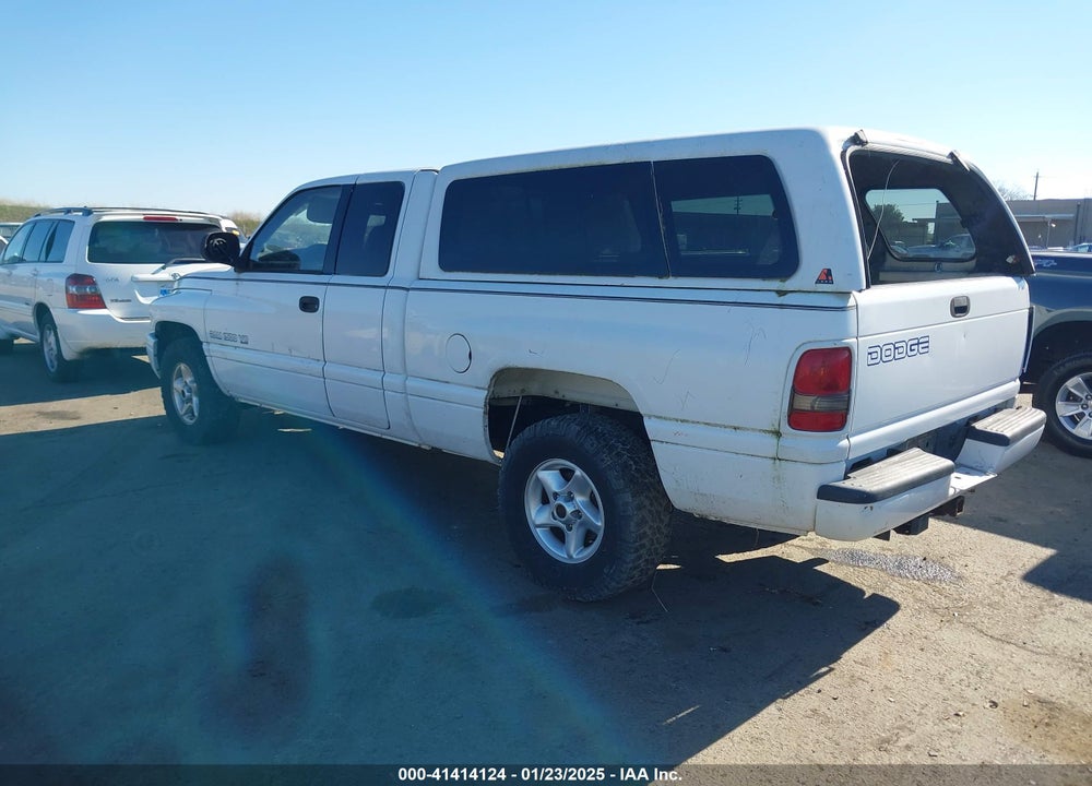 2000 DODGE RAM 1500 ST VIN: 1B7HC13Z3YJ191235