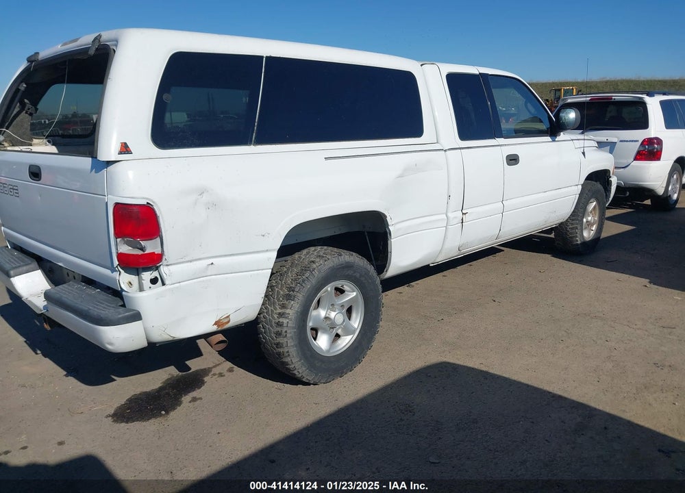 2000 DODGE RAM 1500 ST VIN: 1B7HC13Z3YJ191235