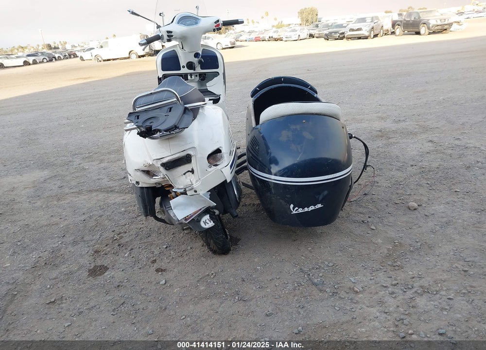 2020 VESPA PIAGGI GTS 300 VIN: ZAPMA39M1L5100314