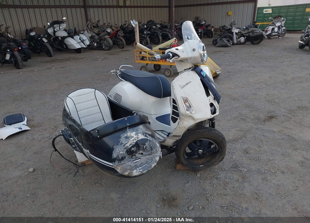 2020 VESPA PIAGGI GTS 300 VIN: ZAPMA39M1L5100314