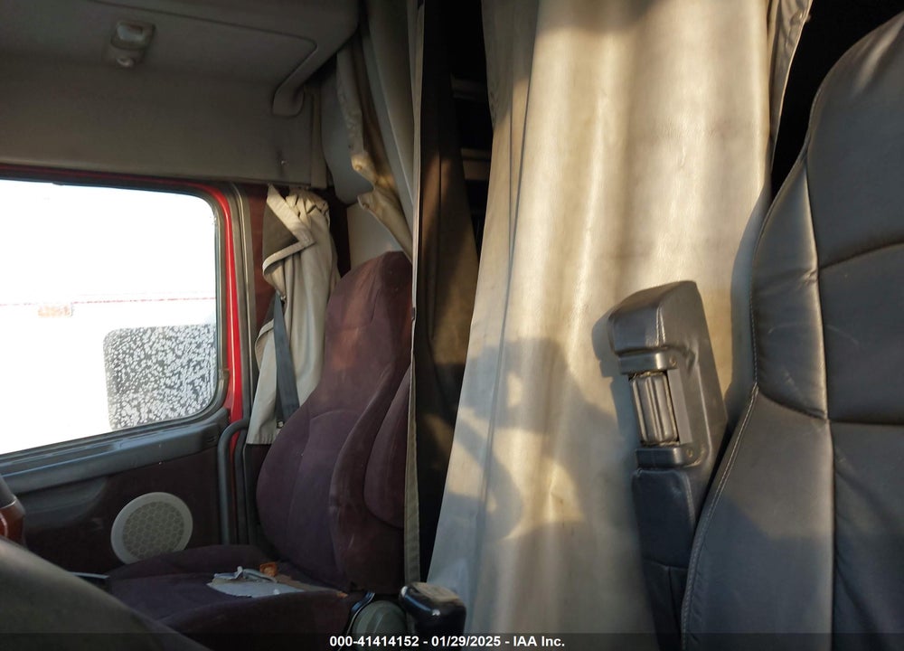 2007 VOLVO VN VNL VIN: 4V4NC9GH77N469133